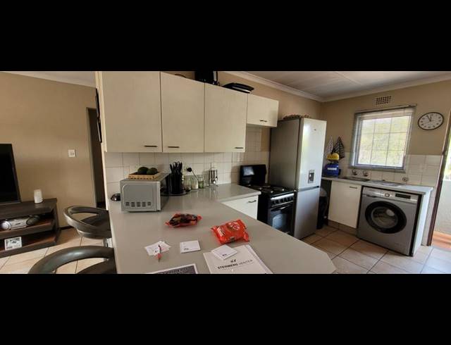 2 BEDROOM TOWNHOUSE FOR SALE IN NEW REDRUTH